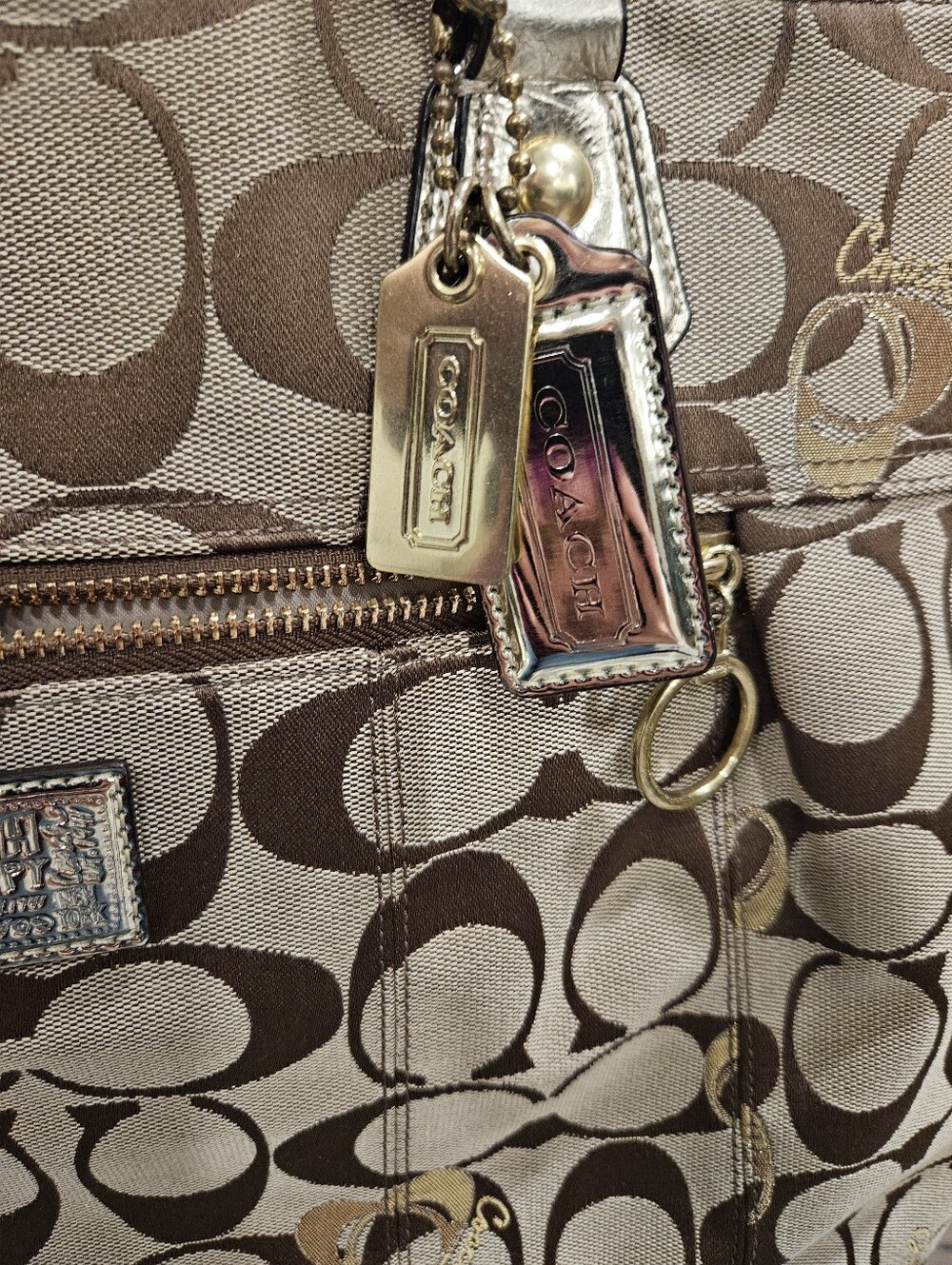 Coach Poppy Signature Hearts Glam Tote 18711 Khaki Gold RARE - Picture 7 of 15